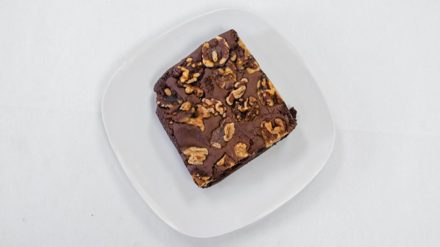 X-Large Ghirardelli Chocolate Brownies w/Walnuts